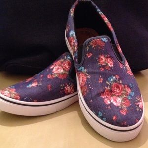 Floral denim slip on shoes size 9